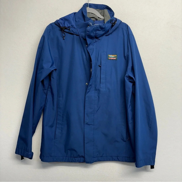LL Bean Men's Rain All Weather Jacket Medium Navy Blue Hideaway Hood 501838 - Picture 1 of 8